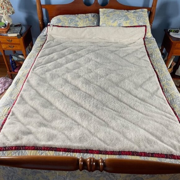 EDDIE BAUER Oversized Cardinal Tartan Plaid Down Throw - Picture 5 of 12